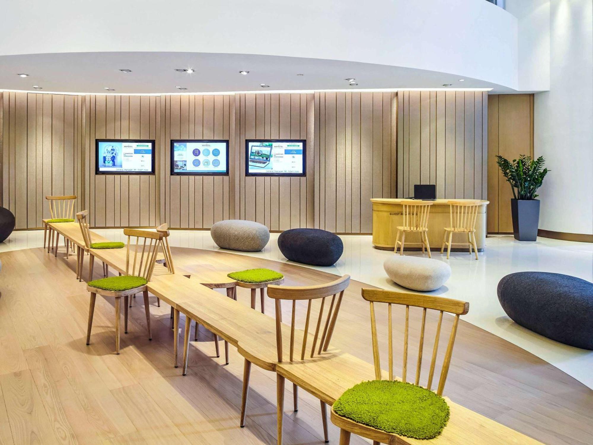 Novotel Century 4* Гонконг