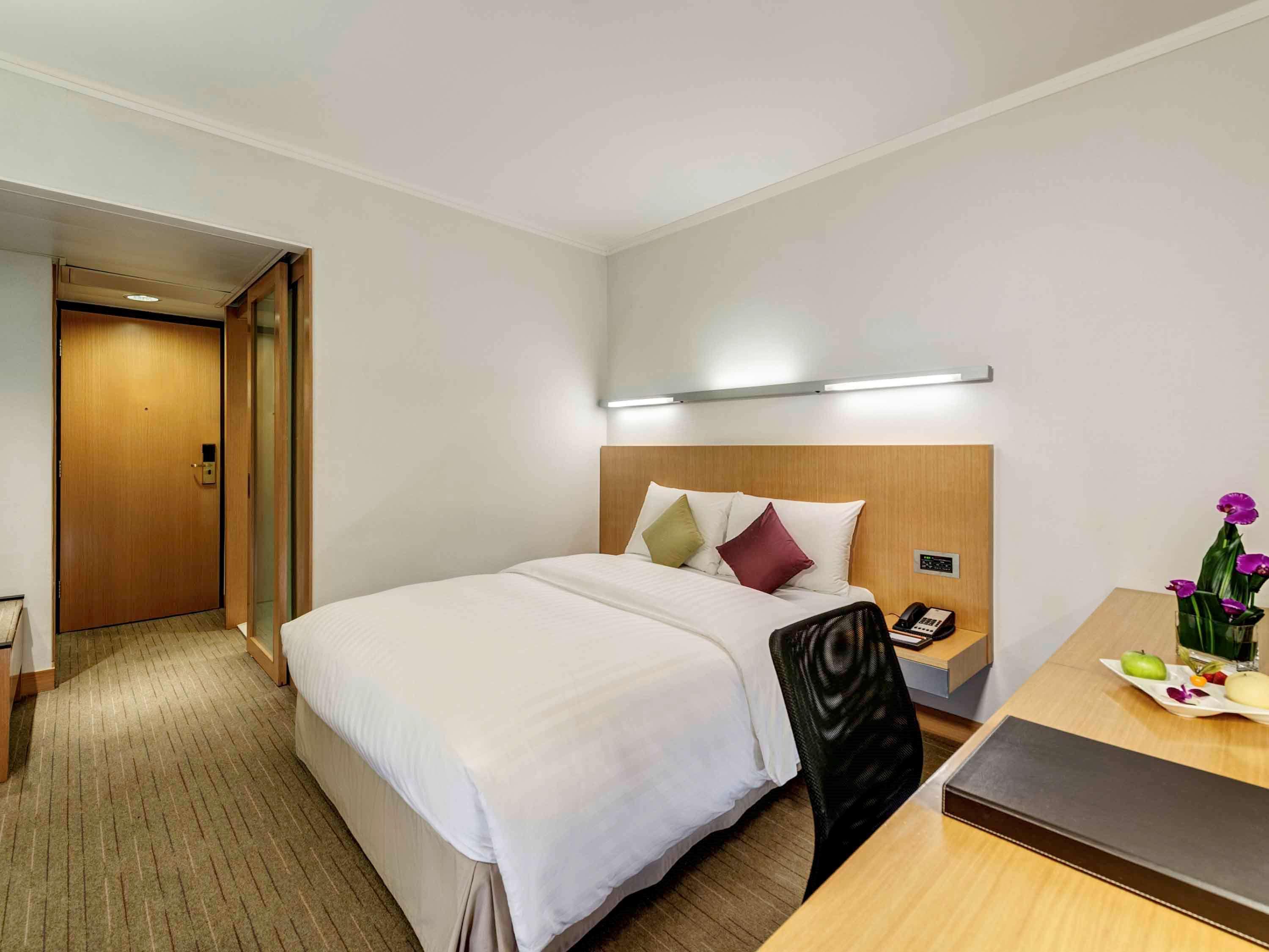Novotel Century Отель Гонконг