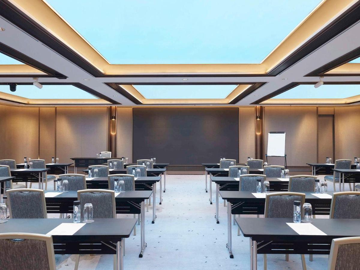 Novotel Century 4* Гонконг